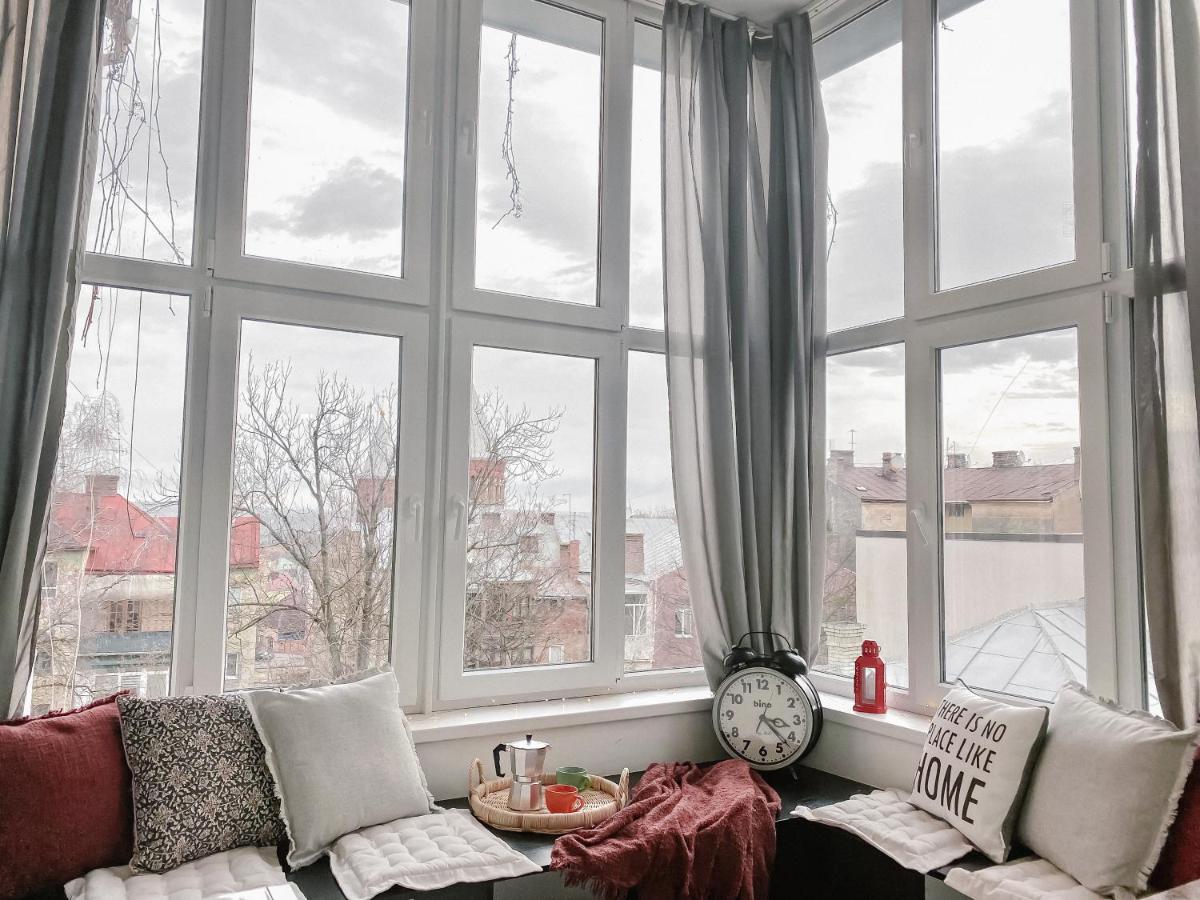 Simsimdoba Apartment Chernivtsi Bagian luar foto