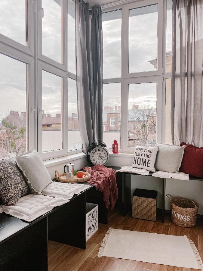 Simsimdoba Apartment Chernivtsi Bagian luar foto