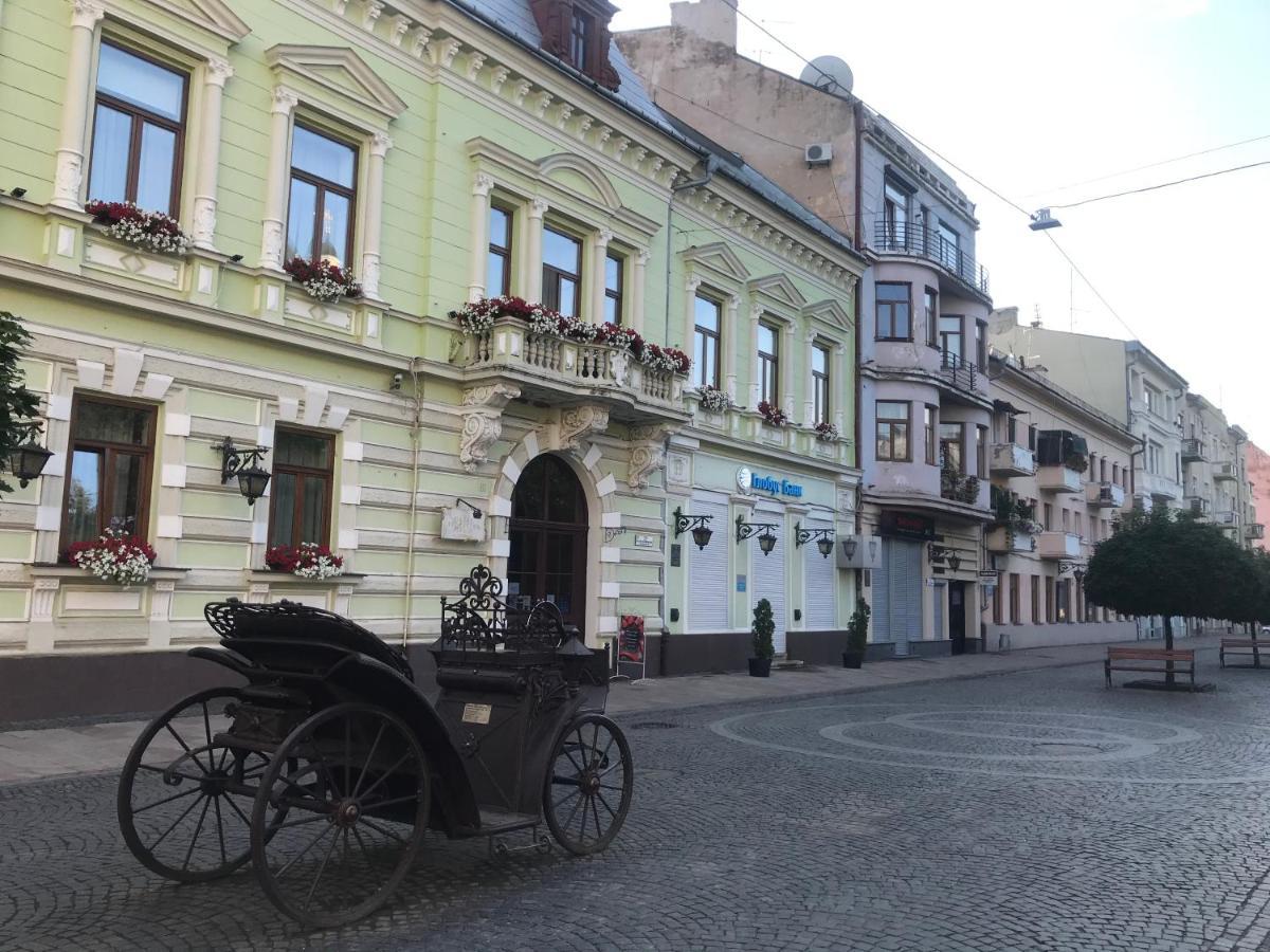 Simsimdoba Apartment Chernivtsi Bagian luar foto