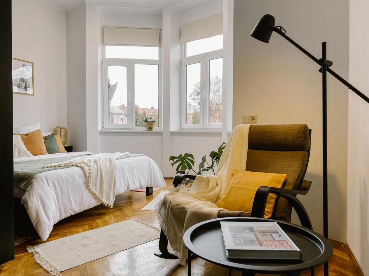 Simsimdoba Apartment Chernivtsi Bagian luar foto