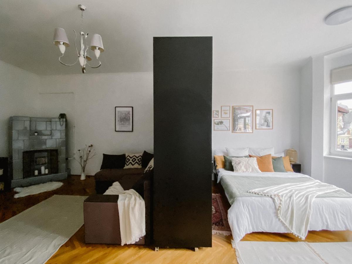 Simsimdoba Apartment Chernivtsi Bagian luar foto